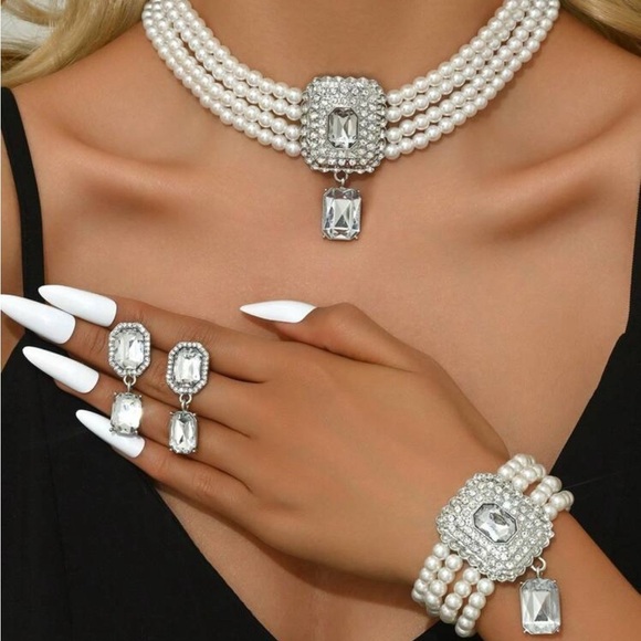 3Pcs Women's Vintage Silver and White Jewelry Set